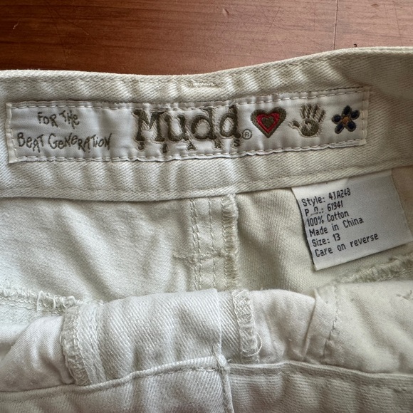 Mudd Vintage Khaki Shorts. SZ 13. - Picture 3 of 6